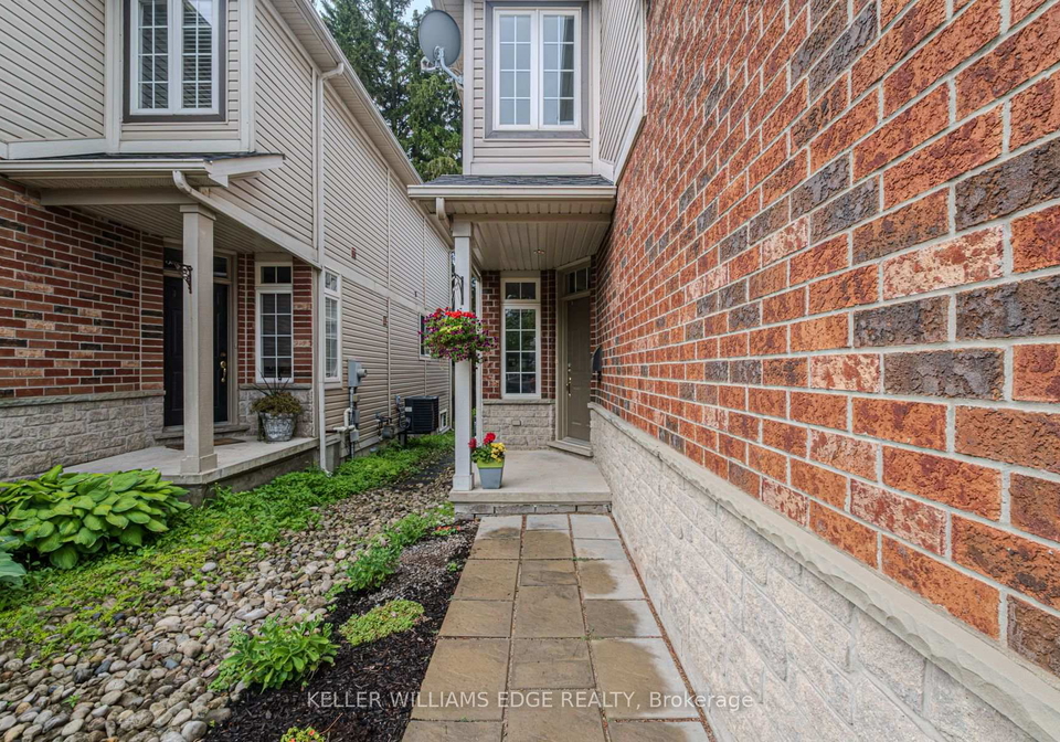 18-sunnycroft-court-hamilton-ontario-x12354542
