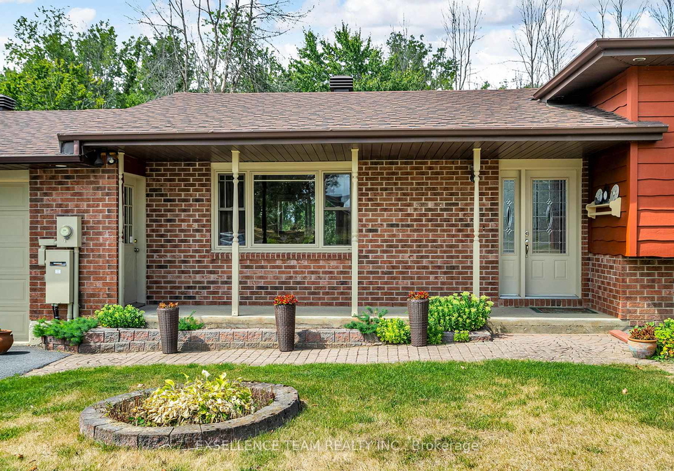 18537-glen-road-south-glengarry-ontario-x12354635