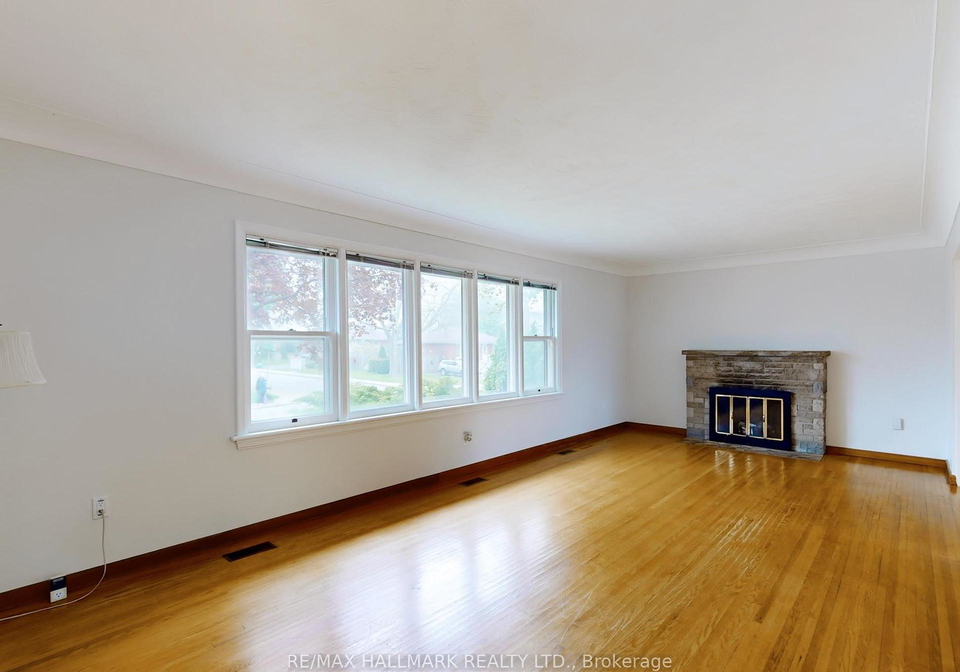 124-mcelroy-road-e-hamilton-ontario-x12355481