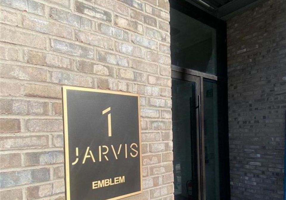 1-jarvis-street-hamilton-ontario-x12355584