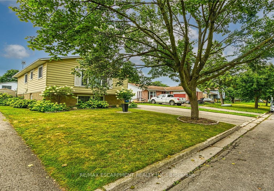 16-crestlynn-crescent-norfolk-ontario-x12355826