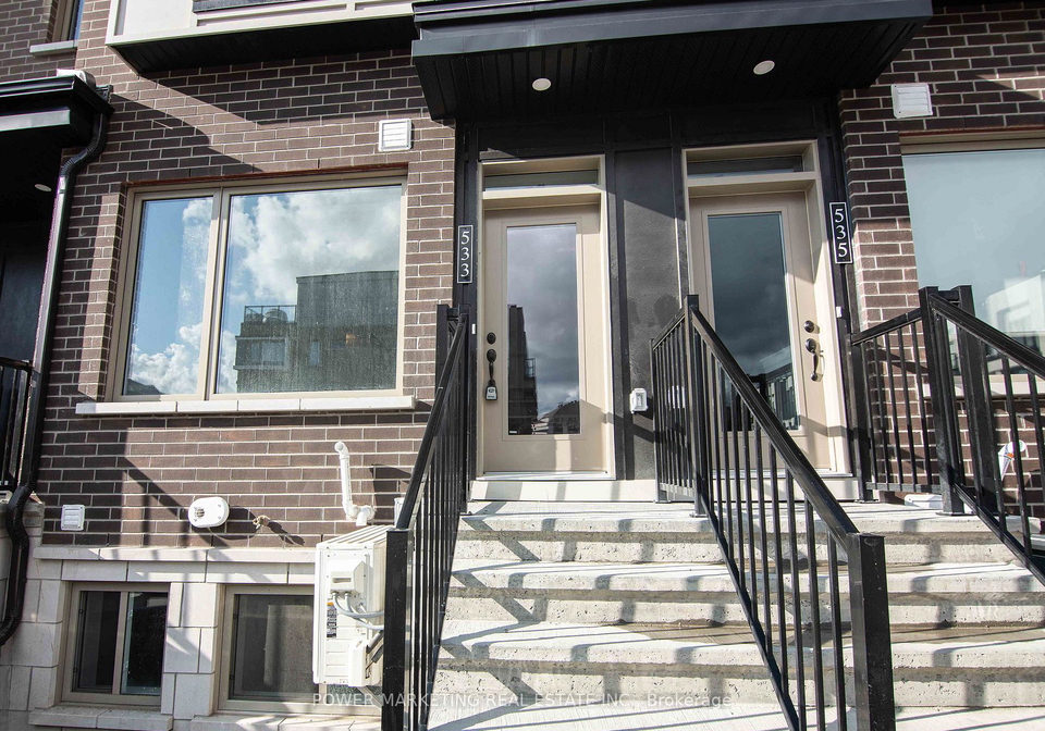 533-takamose-private-ottawa-ontario-x12355859