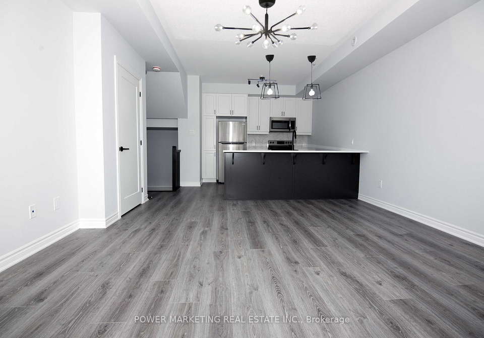 533-takamose-private-ottawa-ontario-x12355859