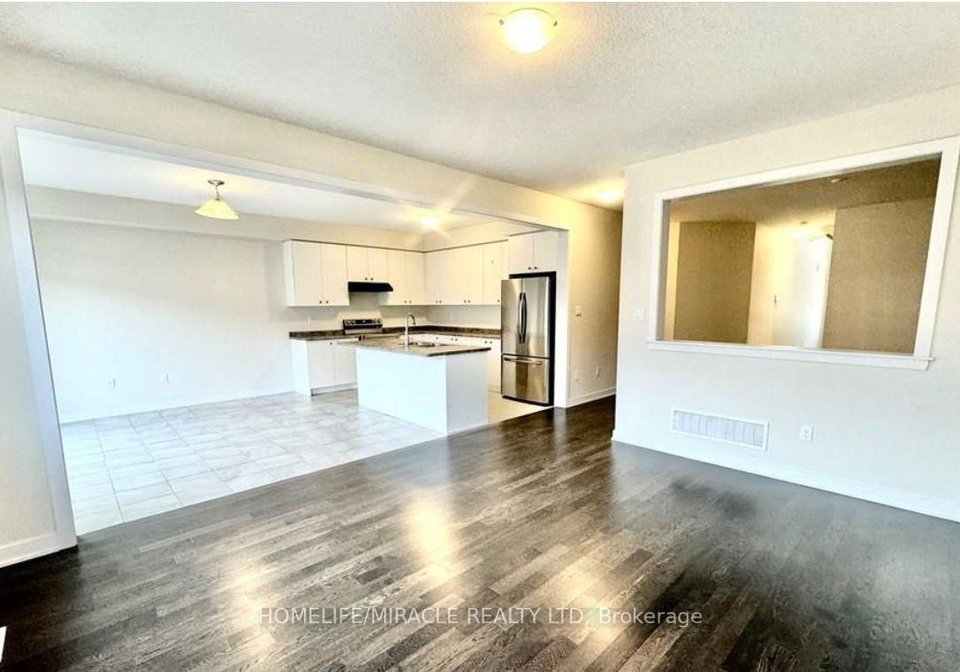 85-stern-drive-welland-ontario-x12356031