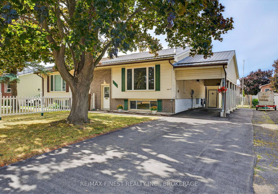 812-cunningham-crescent-brockville-ontario-x12356460
