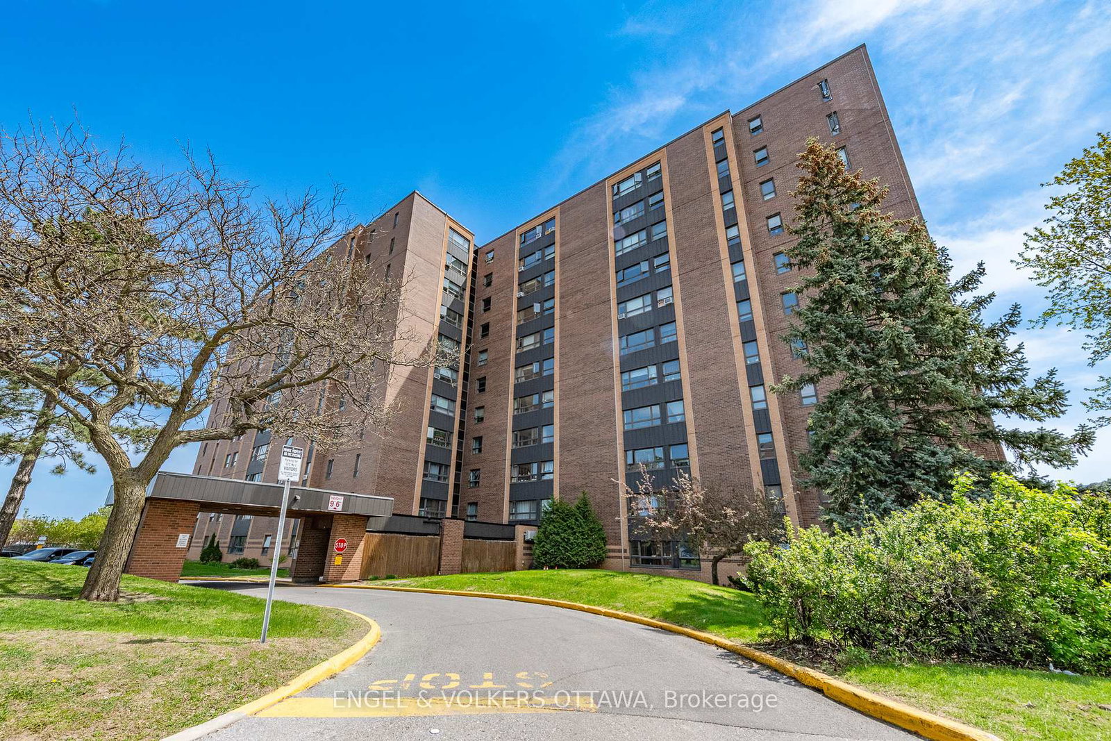 1356-meadowlands-drive-e-ottawa-ontario-x12356556