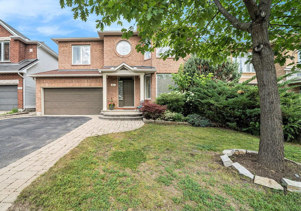 21-berry-glen-street-ottawa-ontario-x12356587