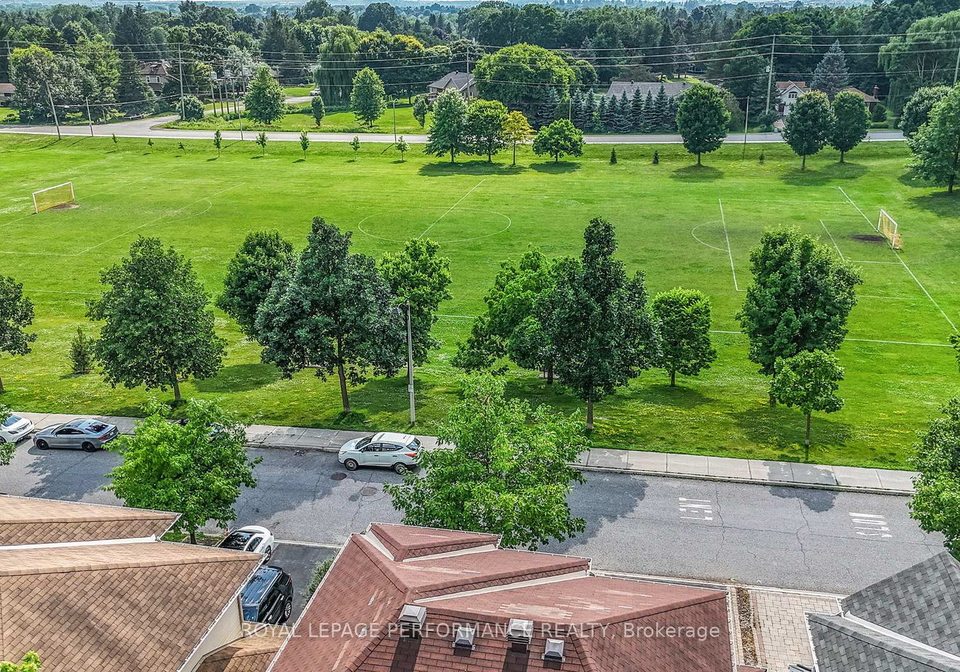 21-berry-glen-street-ottawa-ontario-x12356587