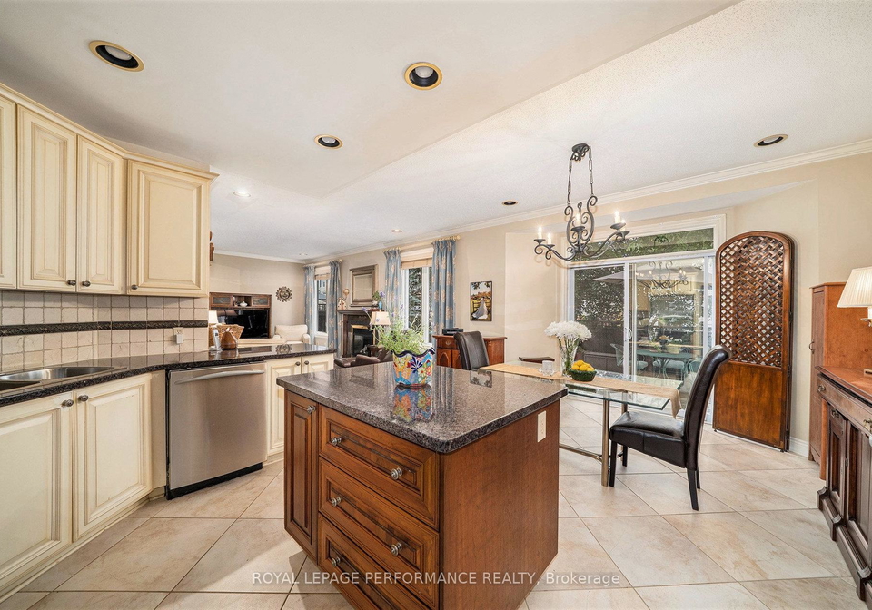 21-berry-glen-street-ottawa-ontario-x12356587