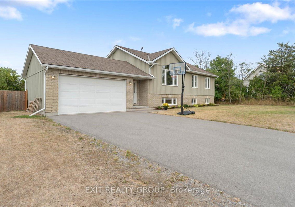 506-county-road-19-prince-edward-county-ontario-x12356693