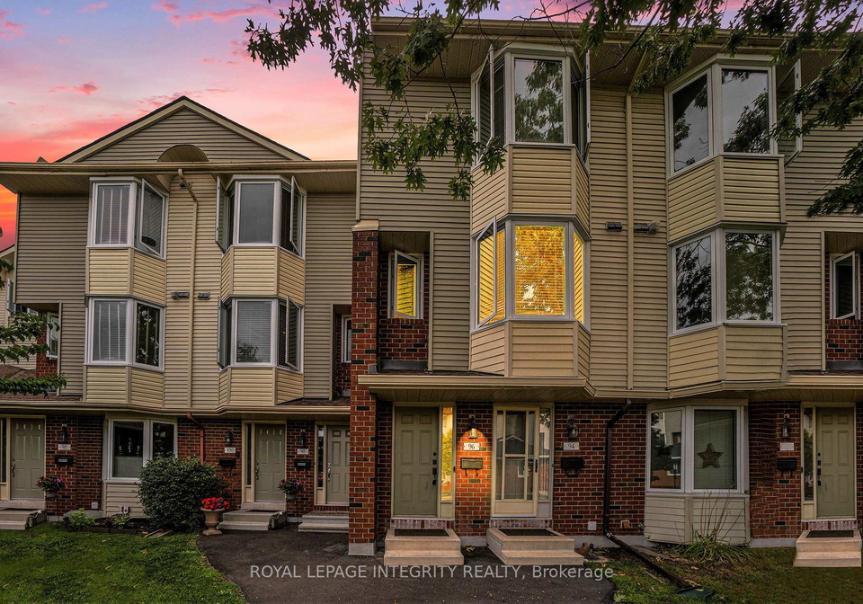 96-haxby-private-ottawa-ontario-x12356753