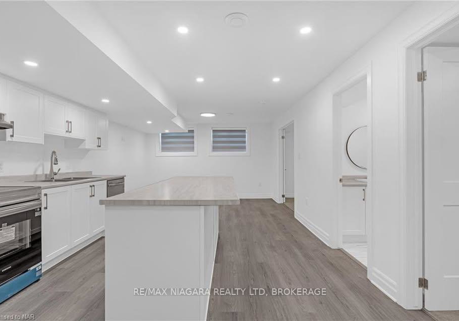 7426-parkside-road-niagara-falls-ontario-x12356818