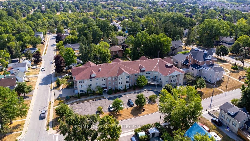 8-huron-street-kawartha-lakes-ontario-x12356844