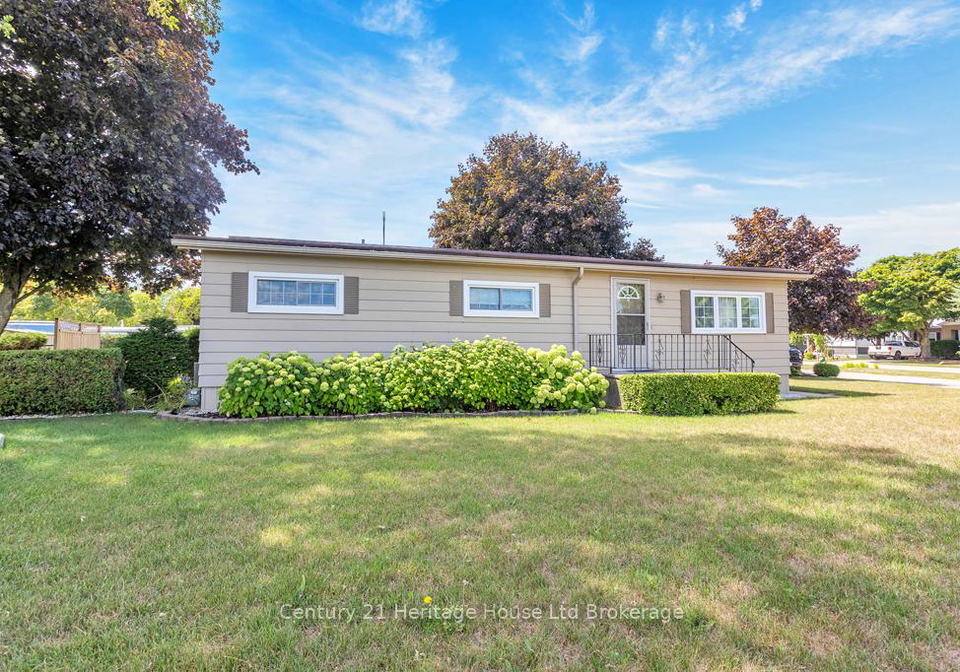 1-fourth-street-norfolk-ontario-x12357011