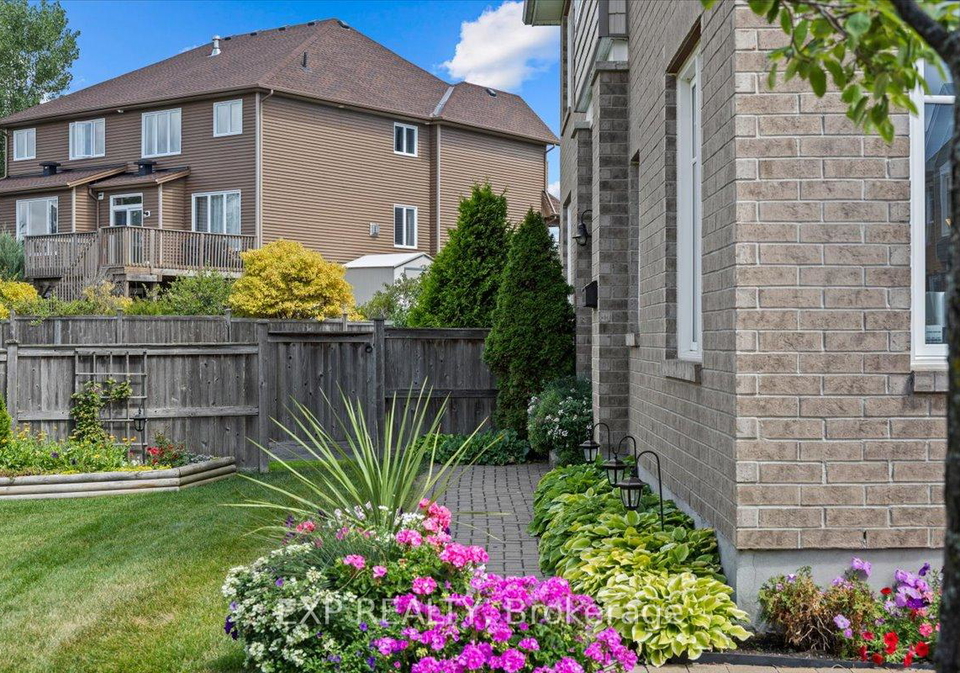 176-flat-sedge-crescent-ottawa-ontario-x12357019
