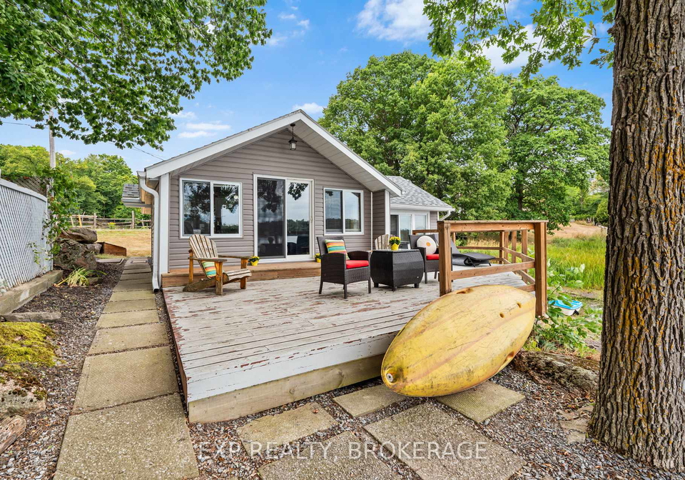 1035-lloyd-lane-frontenac-ontario-x12357382