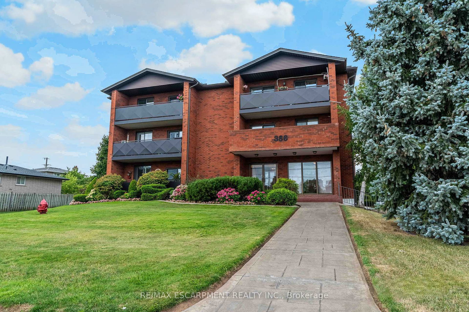 386-highway-8-hamilton-ontario-x12357459