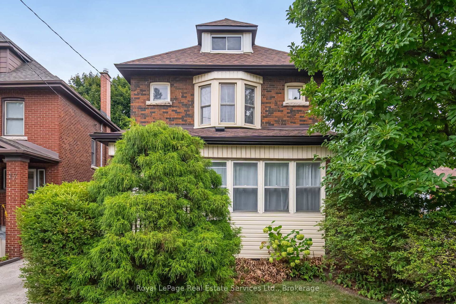 21-paisley-avenue-s-hamilton-ontario-x12357490