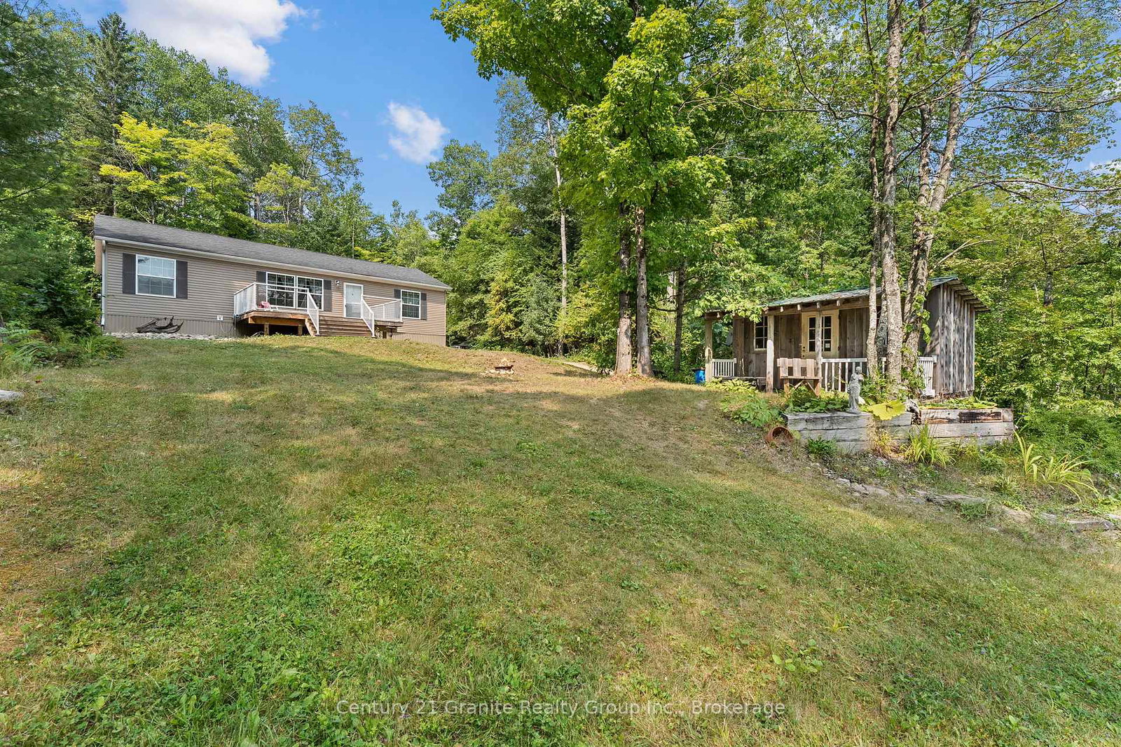 2275-kennisis-lake-road-dysart-et-al-ontario-x12357507