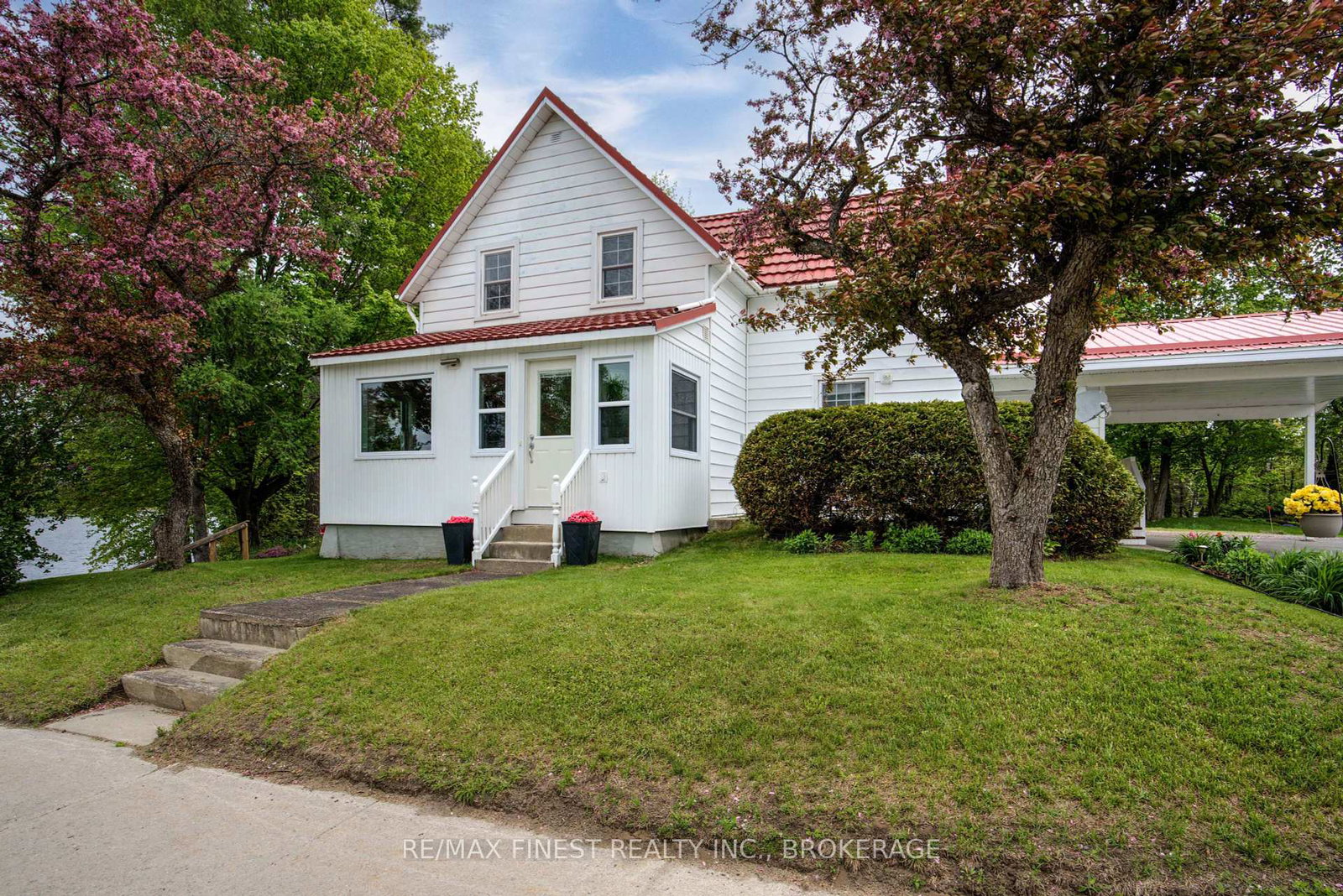 14064-road-38-frontenac-ontario-x12357598