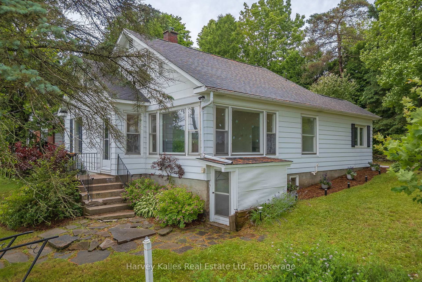 16-manominee-street-huntsville-ontario-x12357735