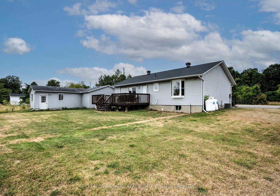 1425-county-2-road-leeds-and-the-thousand-islands-ontario-x12357861