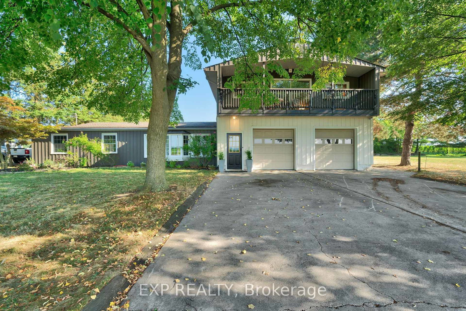 1436-3-line-niagara-on-the-lake-ontario-x12358270