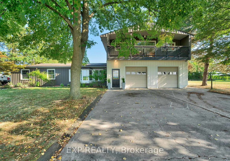 1436-3-line-niagara-on-the-lake-ontario-x12358270