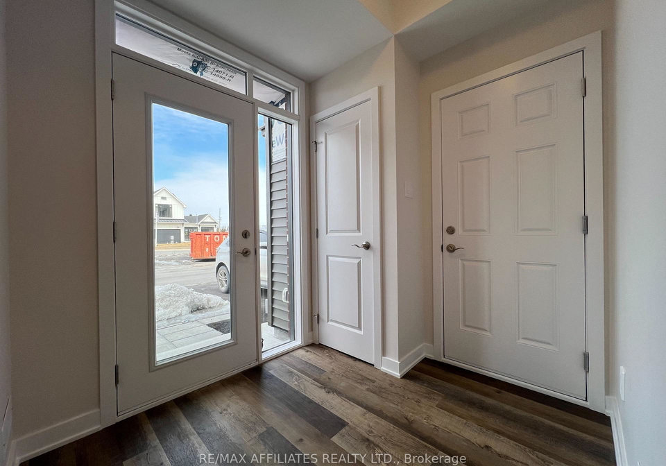 106-venasque-private-ottawa-ontario-x12358584