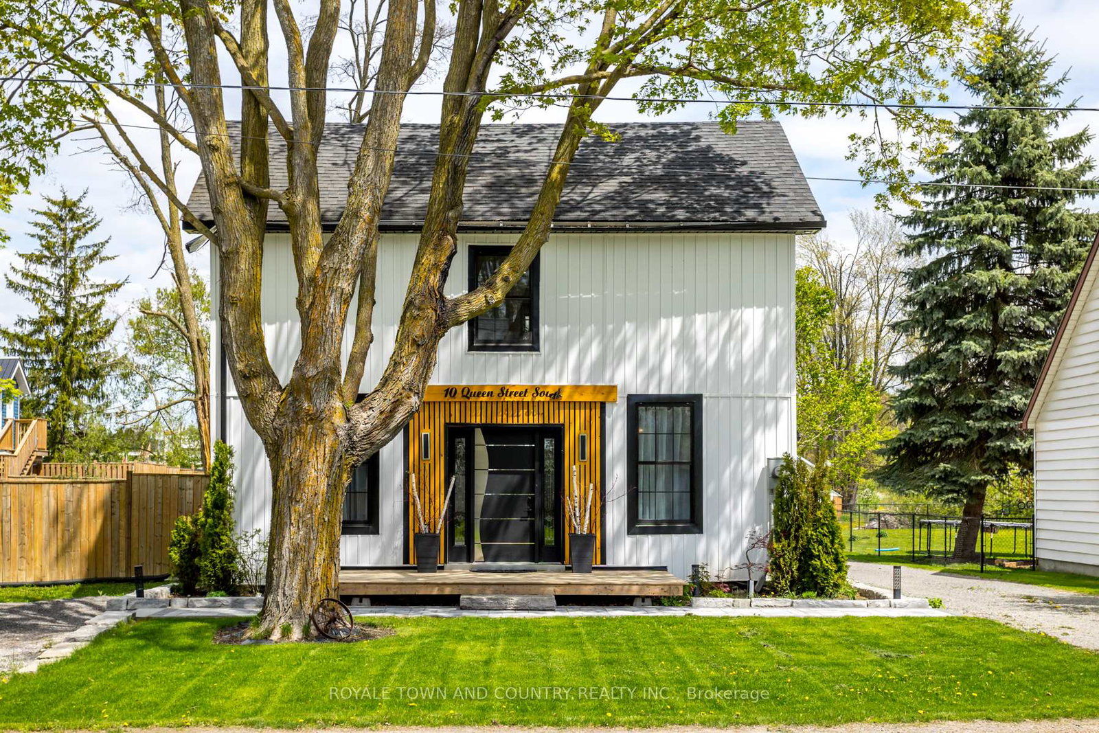 10-queen-street-s-kawartha-lakes-ontario-x12358617