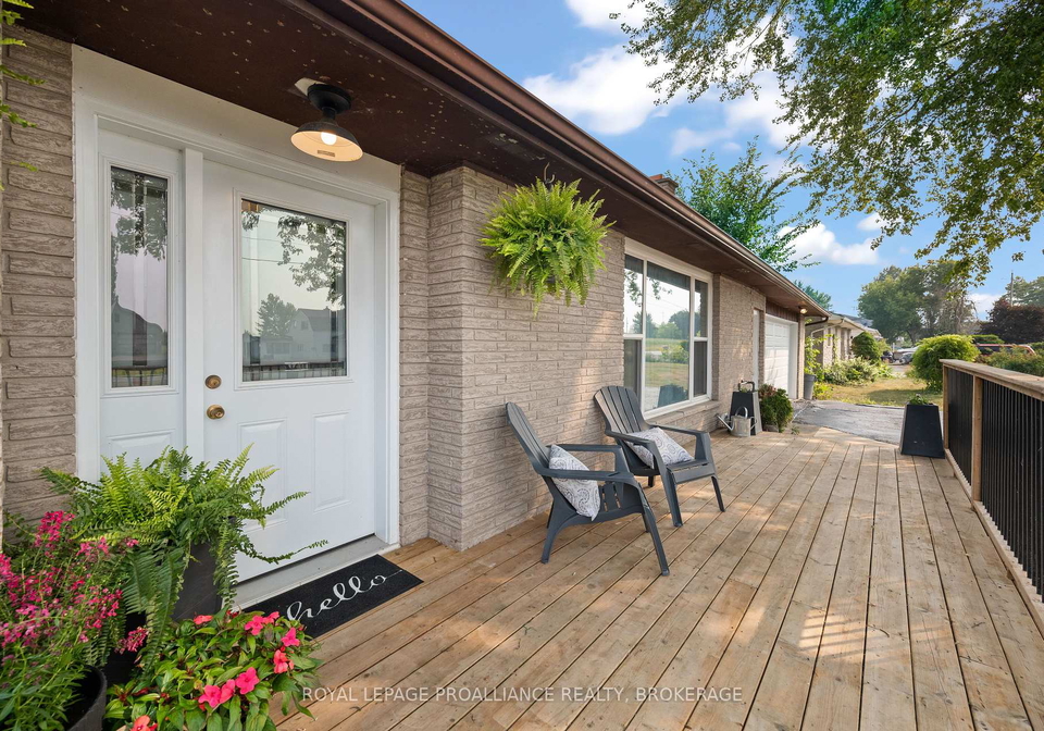 658-county-road-1-e-greater-napanee-ontario-x12358691