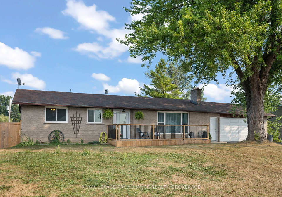 658-county-road-1-e-greater-napanee-ontario-x12358691