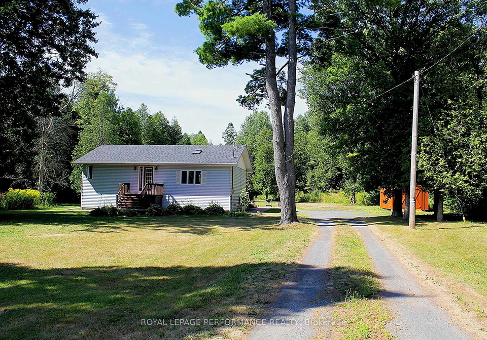 4692-okeefe-road-south-stormont-ontario-x12358897