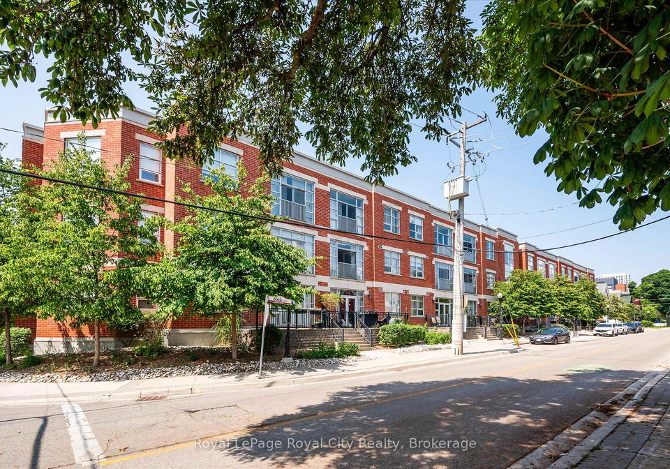 165-duke-street-e-kitchener-ontario-x12358933