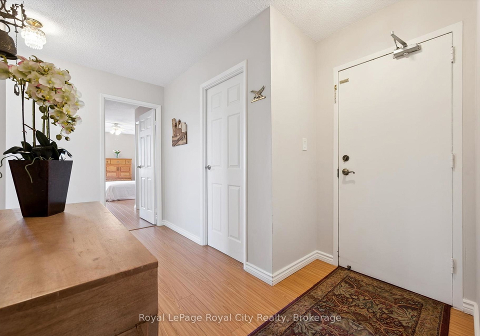 19-e-woodlawn-road-e-guelph-ontario-x12358994