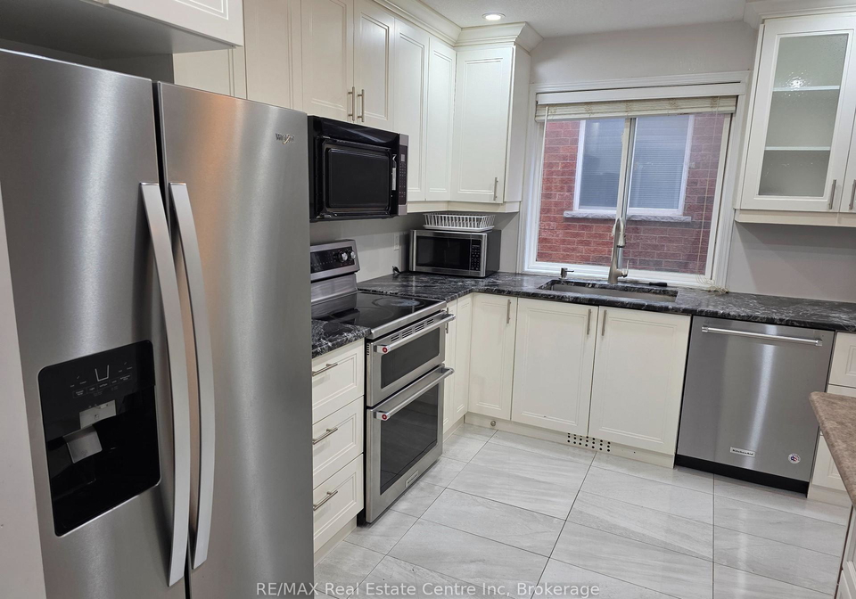 15-bard-boulevard-guelph-ontario-x12359023