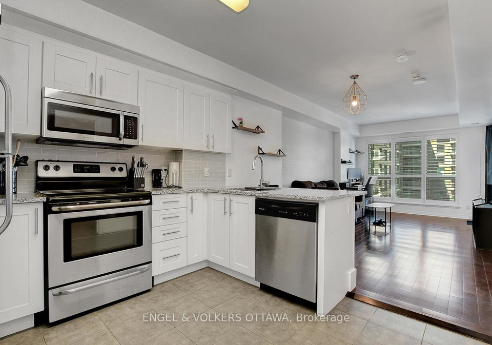 242-rideau-street-ottawa-ontario-x12359092