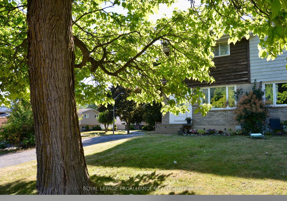 2-guthrie-drive-kingston-ontario-x12359103