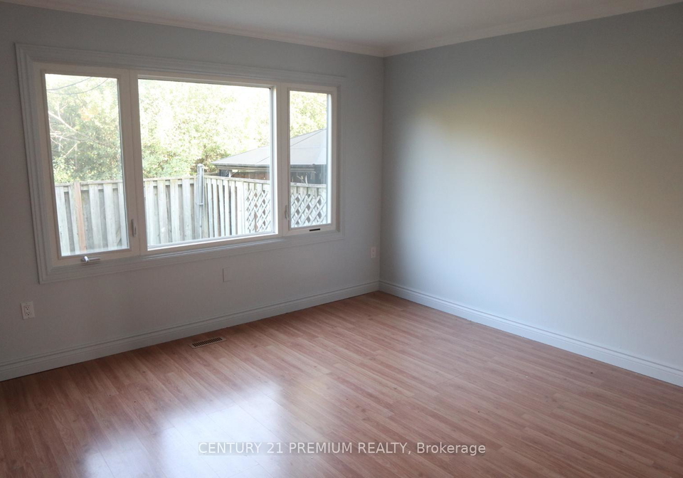 10-angus-road-hamilton-ontario-x12359173