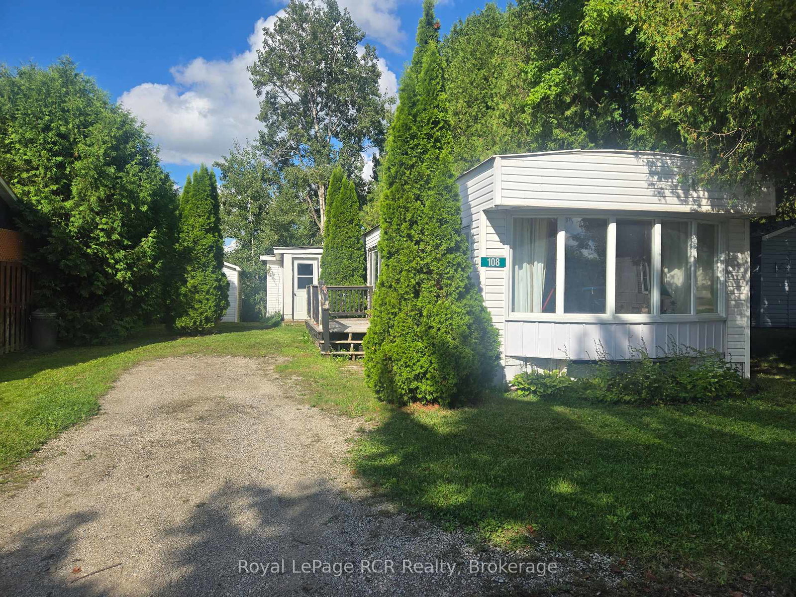 108-sussex-square-georgian-bluffs-ontario-x12359308