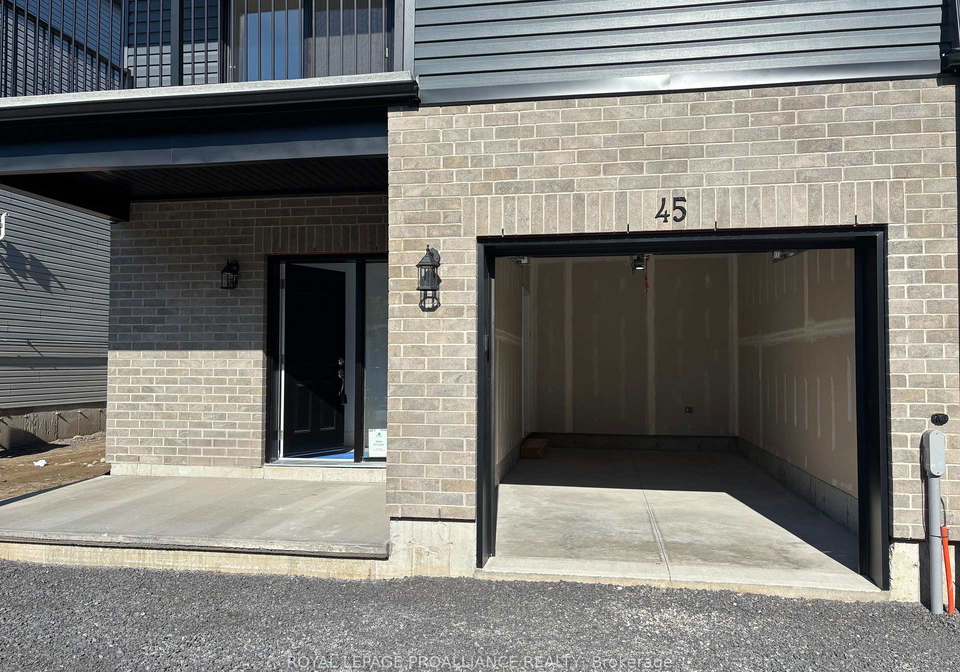 45-evans-street-prince-edward-county-ontario-x12359375