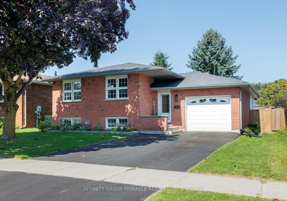53-madill-crescent-kawartha-lakes-ontario-x12359484