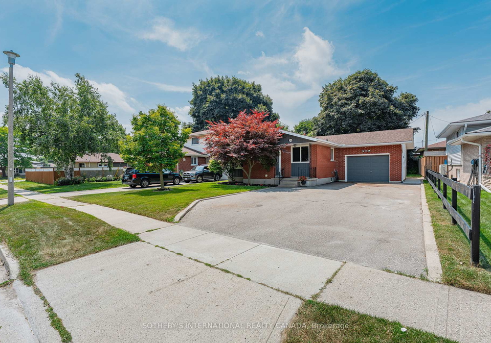1679-holley-crescent-cambridge-ontario-x12359517