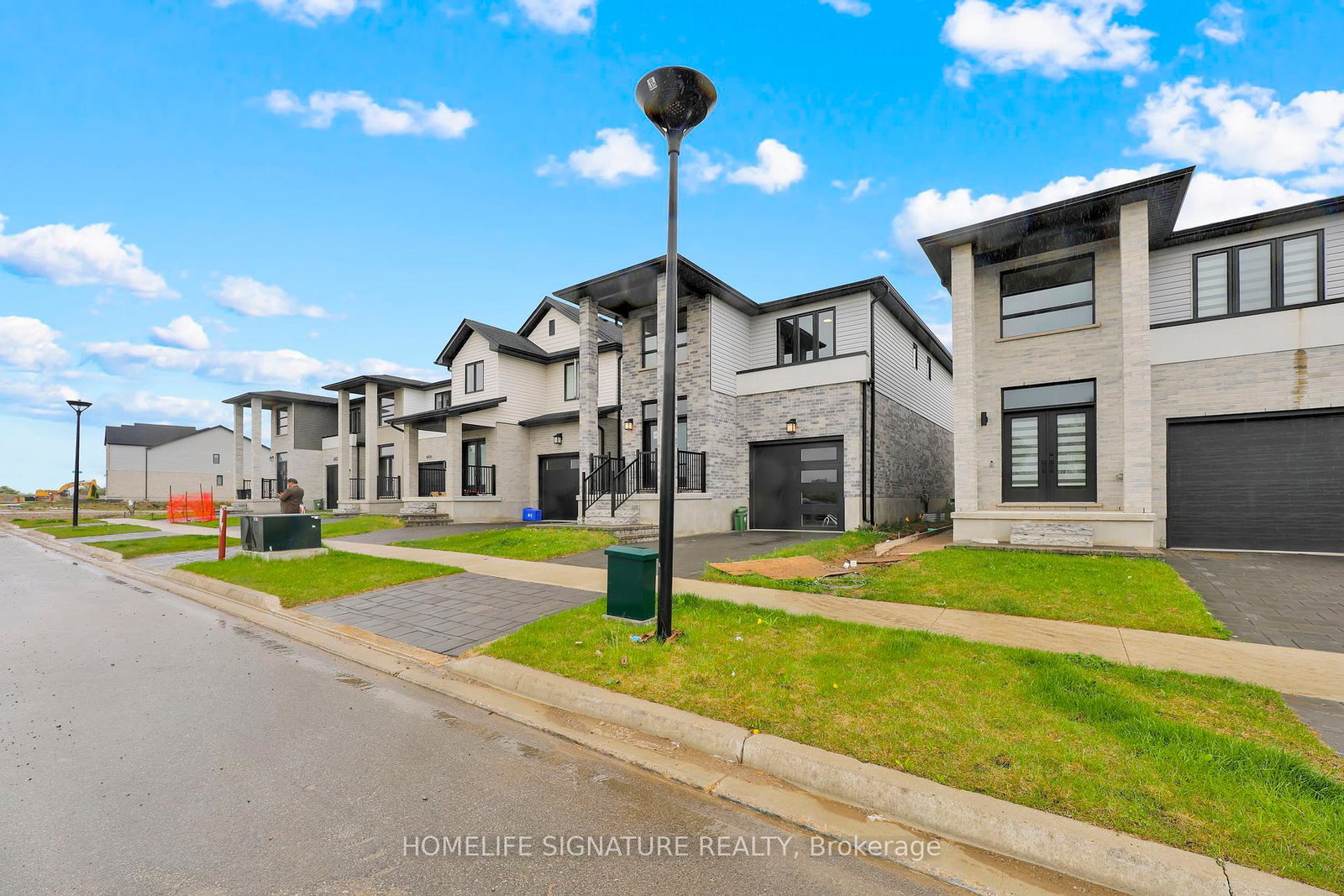 6433-royal-magnolia-avenue-london-south-ontario-x12359704
