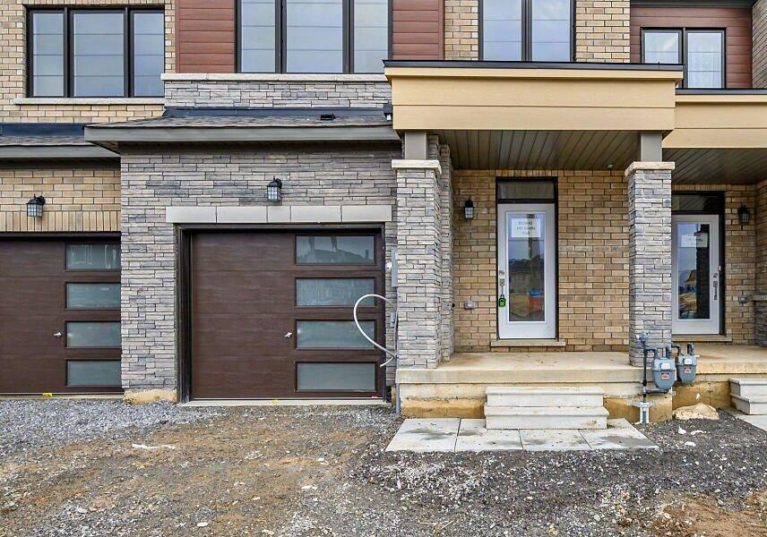 upper-141-vanilla-trail-thorold-ontario-x12359882