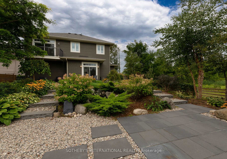 285-stone-street-n-gananoque-ontario-x12359940