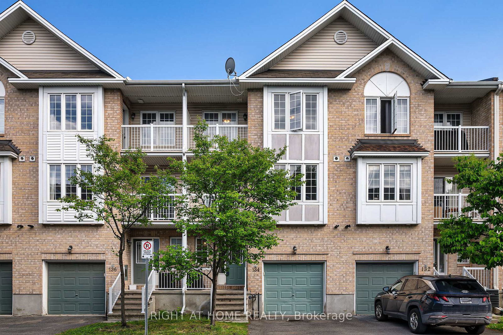 134-fordham-private-ottawa-ontario-x12359978