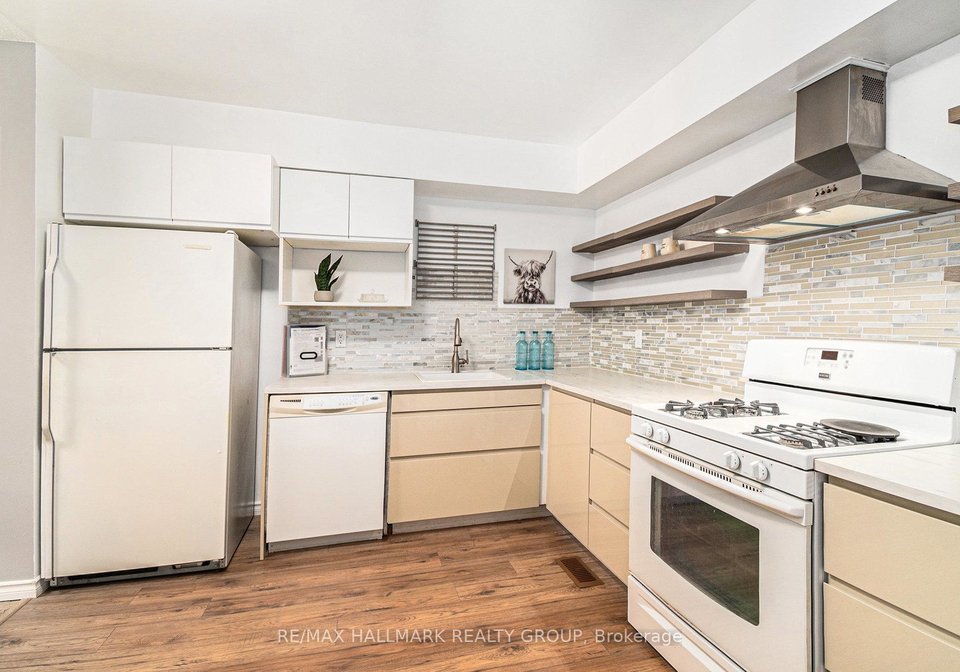 453-sandhamn-private-ottawa-ontario-x12360316