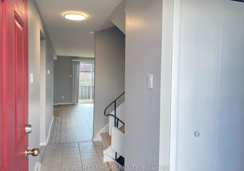 271-ridgepark-private-ottawa-ontario-x12360330