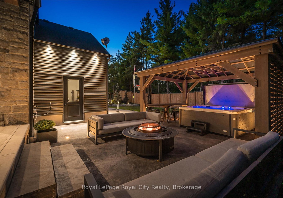 15-farnham-road-puslinch-ontario-x12360333